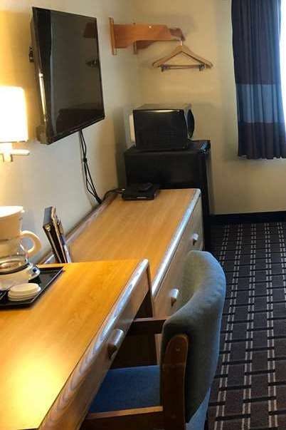 Hotel Super 8 by Wyndham Carson City/Lake Tahoe photo 4