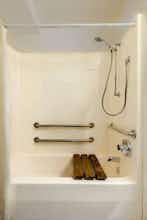 Hotel Days Inn Pontoon Beach photo 4