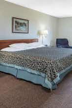 Hotel Days Inn Pontoon Beach photo 1