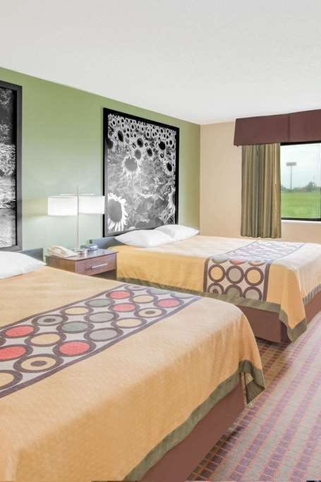 Hotel Super 8 by Wyndham Story City photo 3