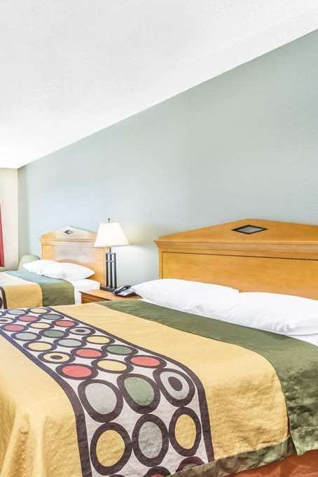Hotel Super 8 by Wyndham Manning photo 2