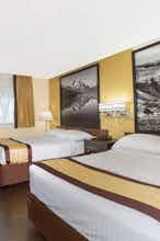 Hotel Super 8 by Wyndham Nampa photo 2