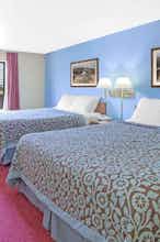 Hotel Days Inn Madison NE/Windsor photo 2