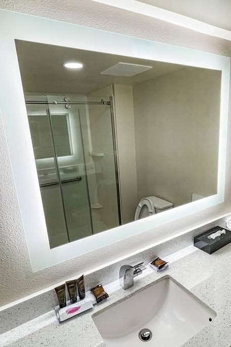 Hotel Wingate by Wyndham Panama City Area Lynn Haven photo 2