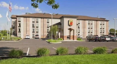 Super 8 by Wyndham Mount Laurel