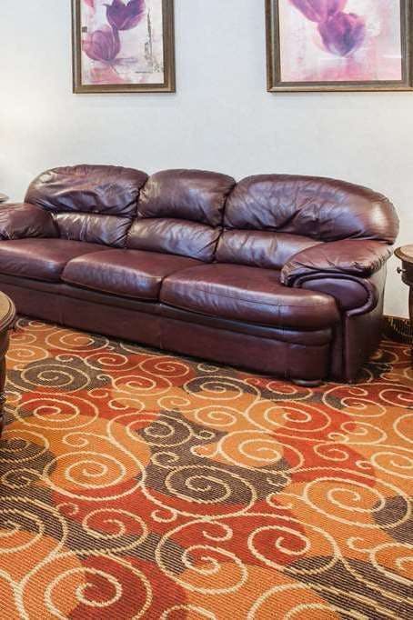 Hotel Super 8 by Wyndham White Hall photo 5