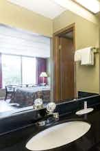 Hotel Super 8 Kingsport I-81 photo 5