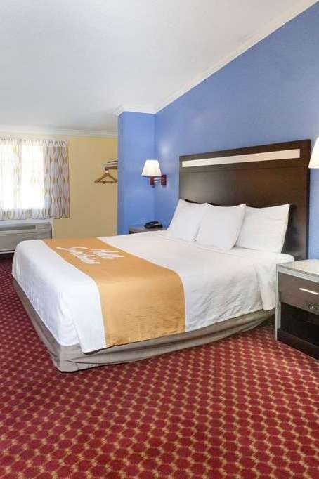 Hotel Days Inn by Wyndham Nanuet / Spring Valley photo 2