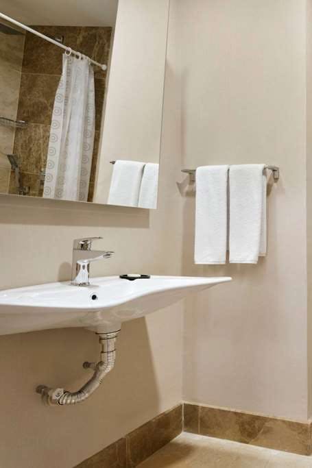 Hotel Ramada Encore by Wyndham Gebze photo 4