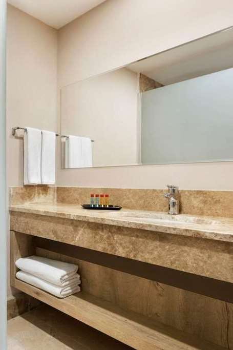 Hotel Ramada Encore by Wyndham Gebze photo 5