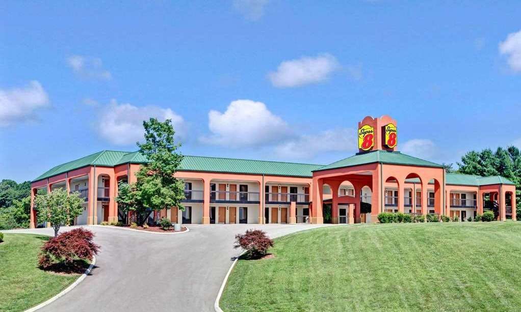 Super 8 by Wyndham Knoxville East