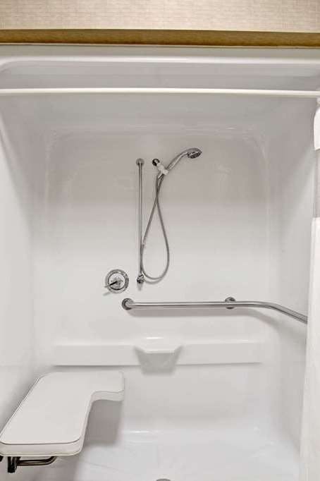 Hotel Super 8 by Wyndham Knoxville East photo 4