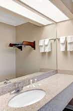 Hotel Super 8 Knoxville East photo 5