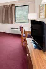 Hotel Days Inn Boonville photo 3
