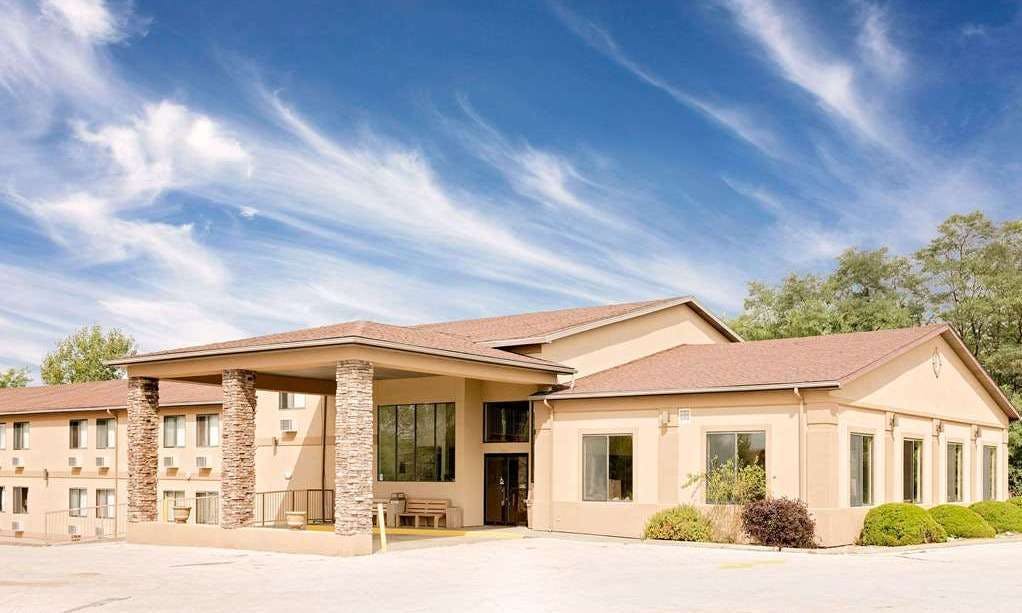 Days Inn by Wyndham Boonville