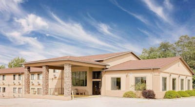 Days Inn by Wyndham Boonville