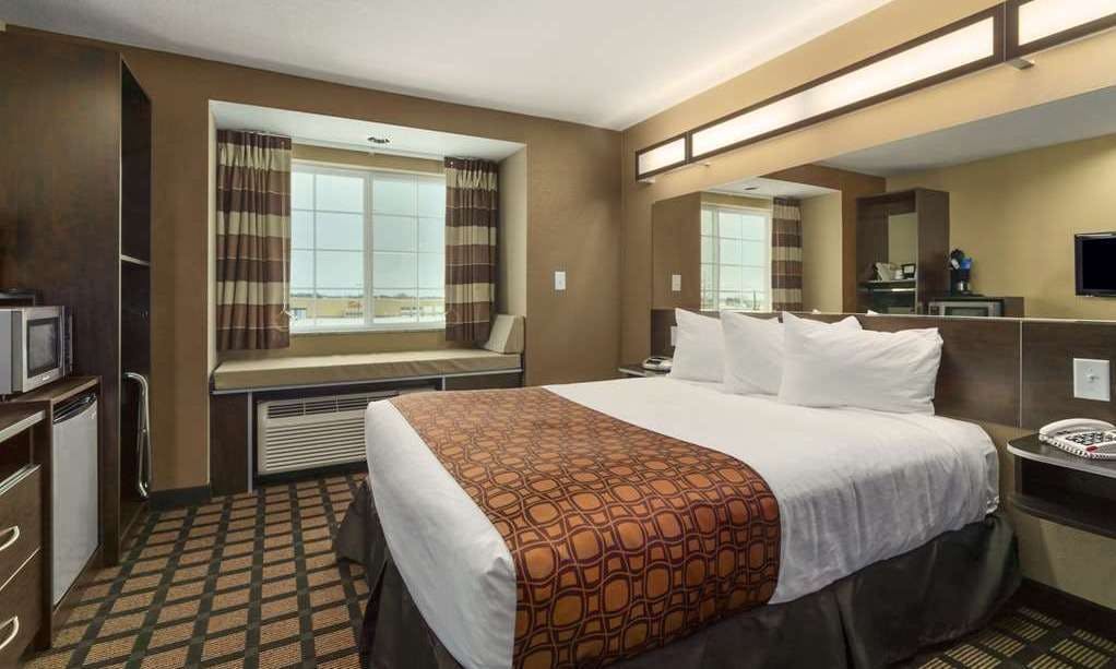 Microtel Inn & Suites by Wyndham Minot