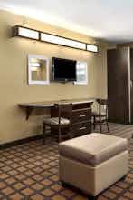 Hotel Microtel Inn & Suites by Wyndham Minot photo 2