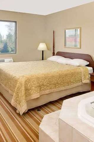 Hotel Super 8 O Neill NE photo 1