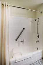 Hotel Super 8 Pueblo CO photo 5