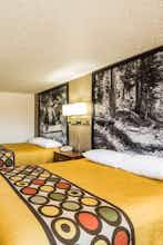 Hotel Super 8 Pueblo CO photo 3