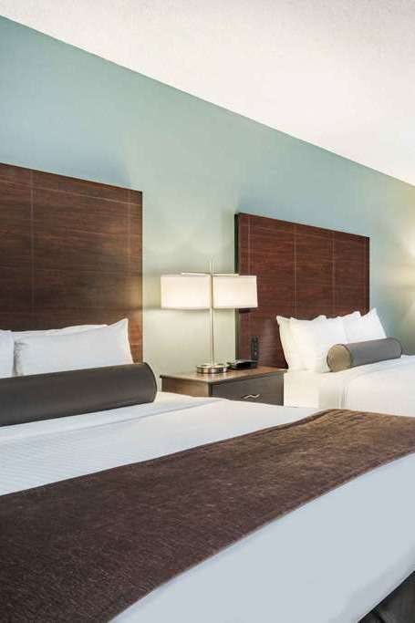 Hotel Days Inn and Suites Wausau photo 2