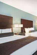 Hotel Days Inn and Suites Wausau photo 2