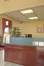Hotel Days Inn by Wyndham Apple Valley Pigeon Forge/Sevierville photo 5