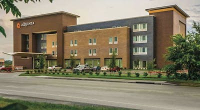 La Quinta Inn & Suites by Wyndham College Station South