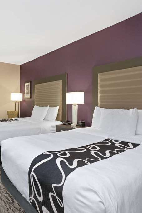 Hotel La Quinta Inn & Suites by Wyndham College Station South photo 2