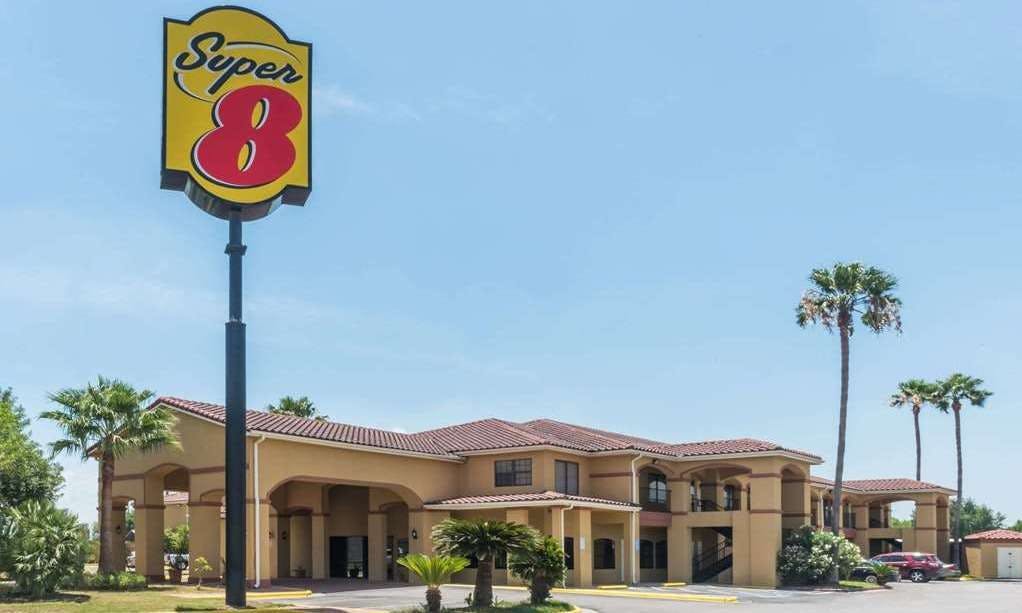Super 8 by Wyndham Weslaco