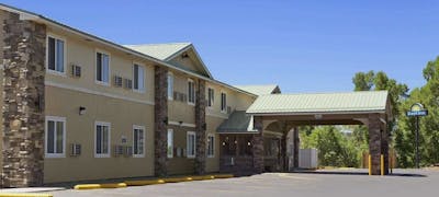 Days Inn and Suites Gunnison
