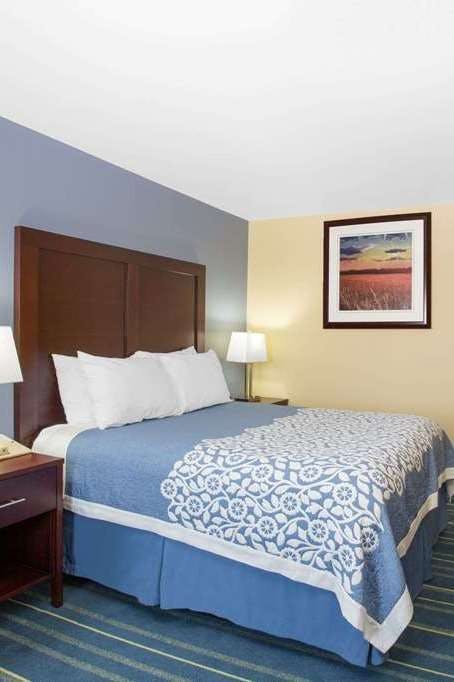 Hotel Days Inn by Wyndham Grand Island photo 2