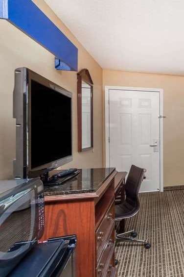 Hotel Baymont Florence Muscle Shoals photo 4