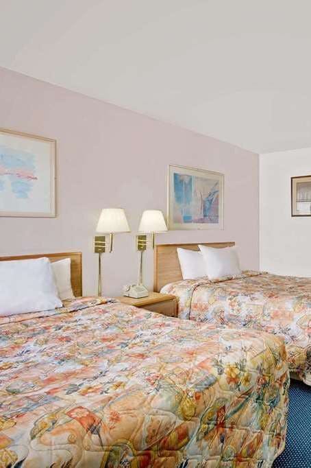 Hotel Days Inn & Suites by Wyndham Needles photo 3