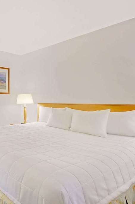 Hotel Days Inn & Suites by Wyndham Needles photo 2