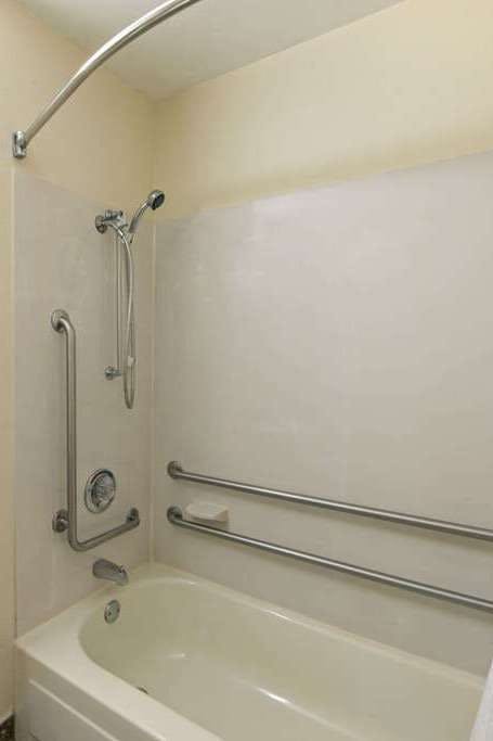 Hotel Baymont I S Louisville East photo 4