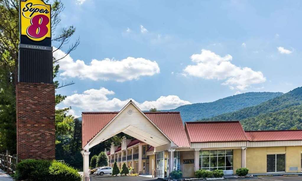 Super 8 by Wyndham Caryville TN