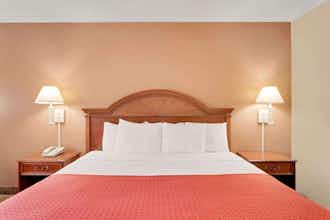 Hotel Ramada Provo photo 3