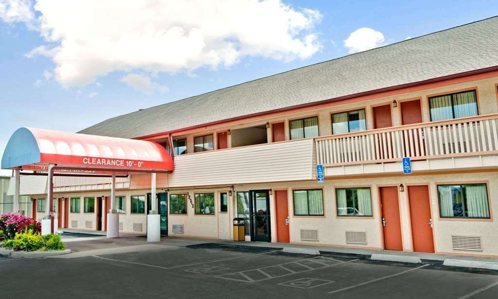 Days Inn Independence