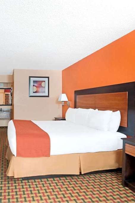 Hotel Days Inn Independence photo 1