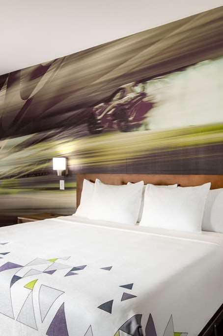 Hotel La Quinta Inn & Suites by Wyndham Braselton photo 1