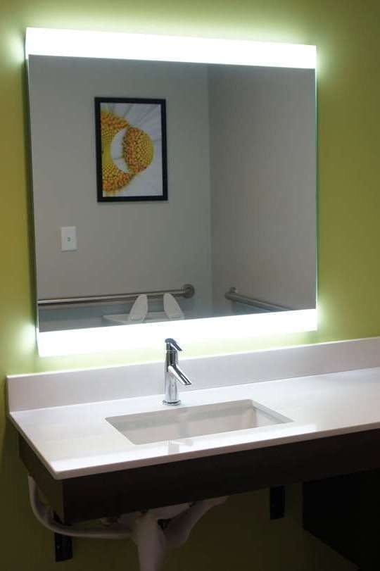 Hotel La Quinta Inn & Suites by Wyndham Braselton photo 5