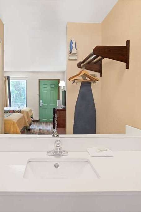 Hotel Super 8 Acworth/Atlanta Area photo 4