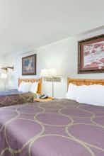 Hotel Super 8 Powell photo 2