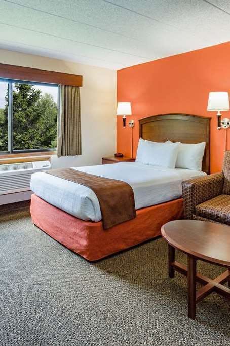 Hotel AmericInn by Wyndham Virginia photo 1