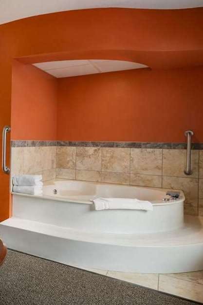 Hotel AmericInn by Wyndham Virginia photo 5