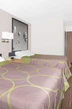 Hotel Super 8 by Wyndham Bloomfield photo 2