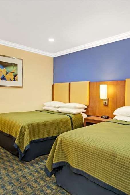 Hotel Days Inn by Wyndham San Francisco - Lombard photo 2