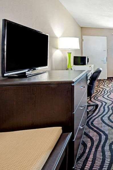 Hotel Super 8 by Wyndham Lakeland photo 3